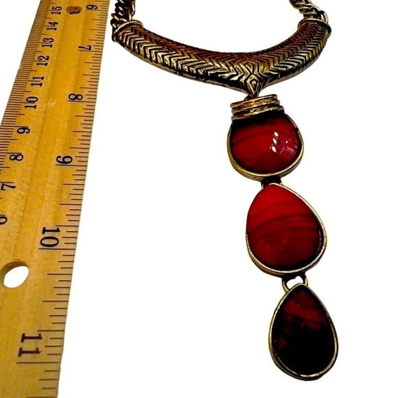 Vintage Gold Tone Necklace With Red Acrylic Drops & Chevron Pattern. N19 - Picture 9 of 9